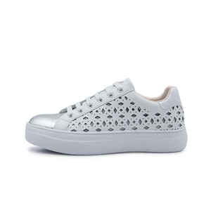 https://www.rhapsodyshoes.com/product-item/womens-casual-sneakers-5/